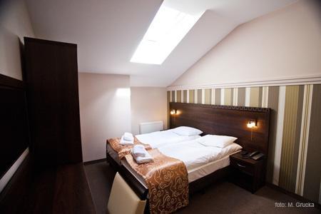 Hotel Kuban Pszczyna Exteriör bild