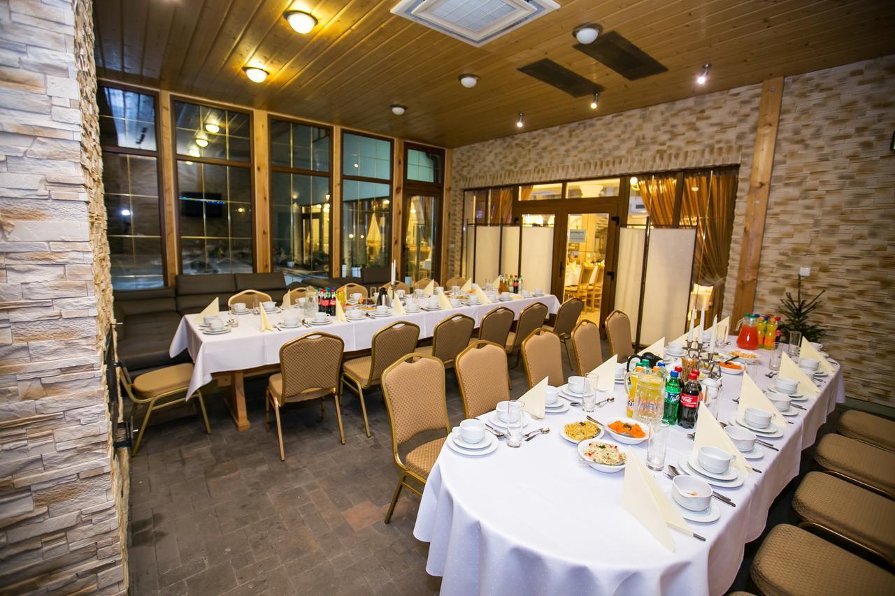 Hotel Kuban Pszczyna Exteriör bild